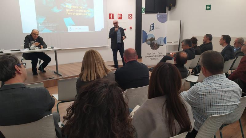 El coordinador general de PEMB, Oriol Estela Barnet, durant la primera activitat de lassociació en la nova ubicació Oriol Estela Barnet Acte PAM