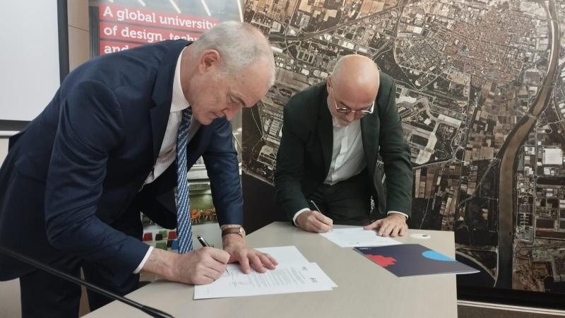 Signatura conveni PEMB RMIT Signatura conveni PEMB RMIT