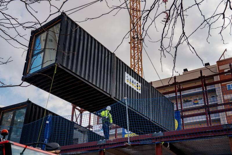 Mòduls amb contenidors marítims Mòduls amb contenidors marítims